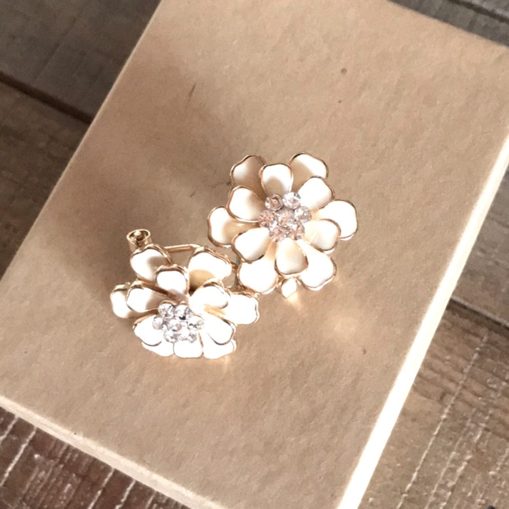 Gold plated and ivory floral pierced earrings detailed petals - feminine energy